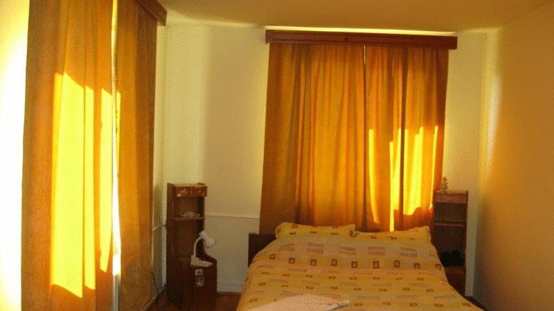 Lary Hostel Szucsáva Kültér fotó